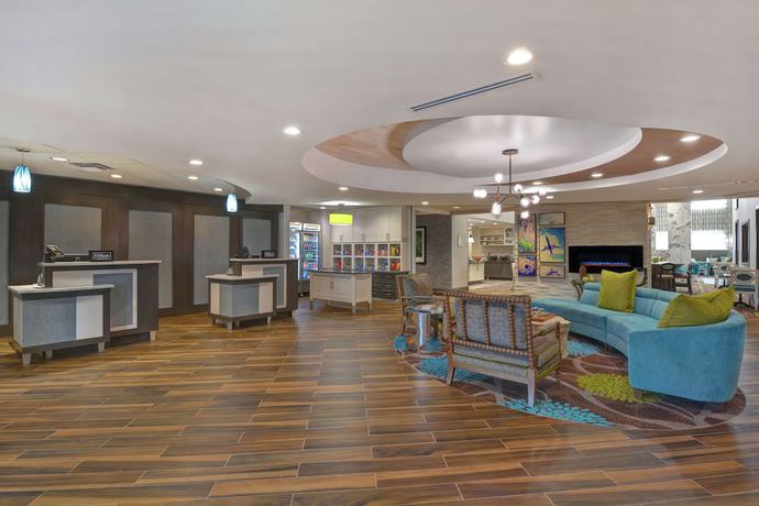 Imagen de los interiores del Hotel Homewood Suites by Hilton Savannah-North/Airport. Foto 16