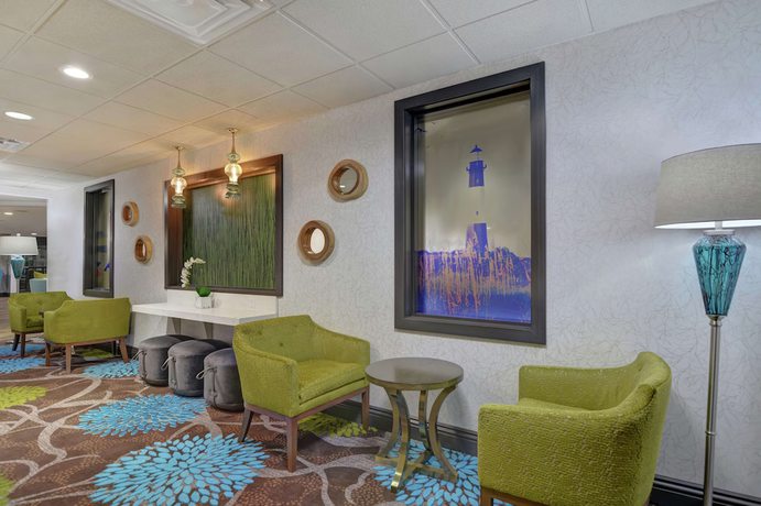 Imagen de los interiores del Hotel Homewood Suites by Hilton Savannah-North/Airport. Foto 18