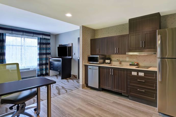 Imagen de la habitación del Hotel Homewood Suites by Hilton Savannah-North/Airport. Foto 9
