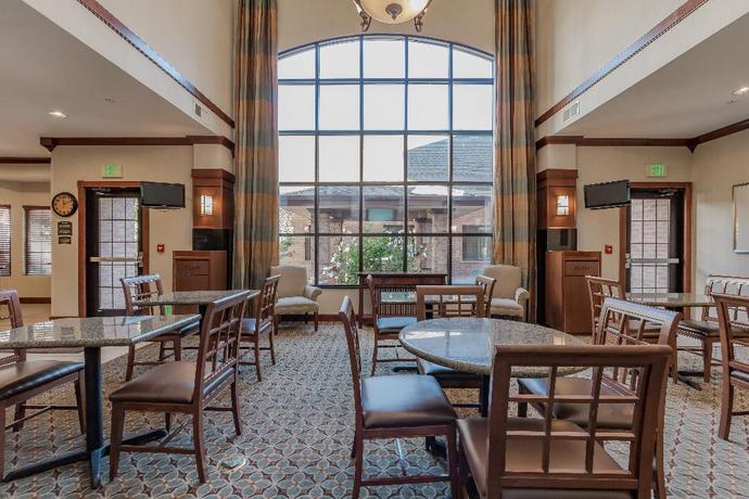 Imagen del bar/restaurante del Hotel Homewood Suites by Hilton South Bend Notre Dame Area. Foto 3