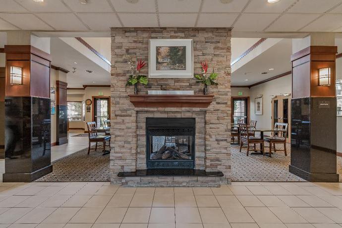 Imagen de los interiores del Hotel Homewood Suites by Hilton South Bend Notre Dame Area. Foto 19