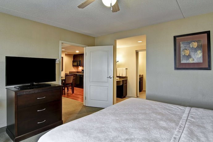 Imagen de la habitación del Hotel Homewood Suites by Hilton Sudbury. Foto 9