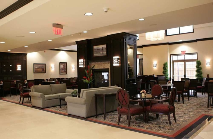 Imagen de los interiores del Hotel Homewood Suites by Hilton Toronto Airport Corporat Centre. Foto 15