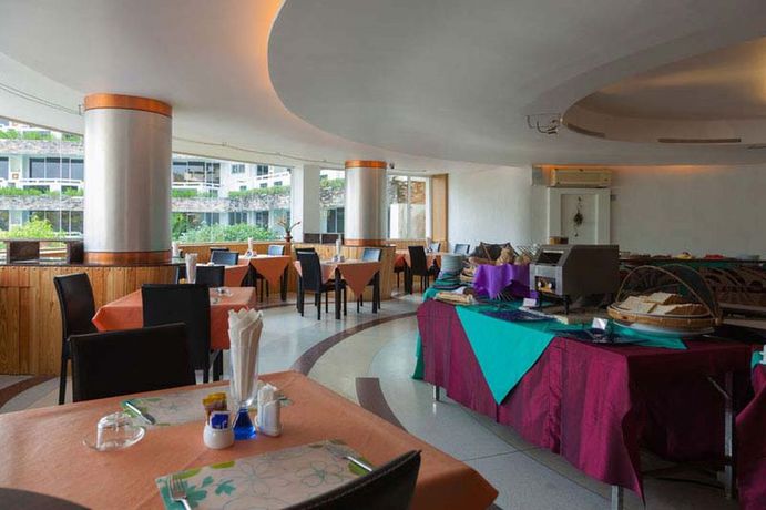 Imagen del bar/restaurante del Hotel Homm Bliss Southbeach Patong. Foto 5