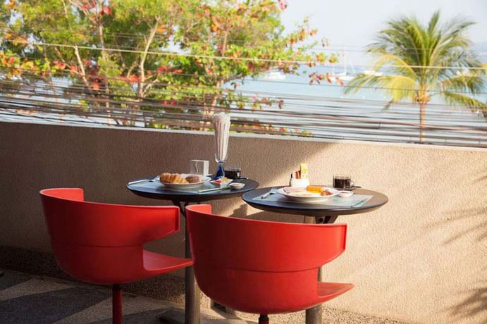 Imagen del bar/restaurante del Hotel Homm Bliss Southbeach Patong. Foto 6