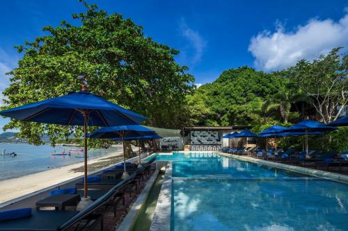 Imagen de la piscina del Hotel Homm Chura Samui. Foto 20
