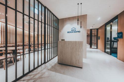 Imagen general del Hotel Homm Marina Sokcho. Foto 2
