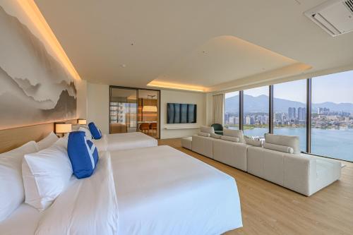 Imagen de la habitación del Hotel Homm Marina Sokcho. Foto 14