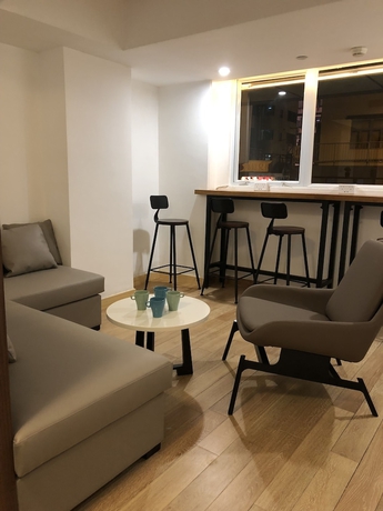 Imagen de los interiores del Hotel Homy Residence. Foto 18