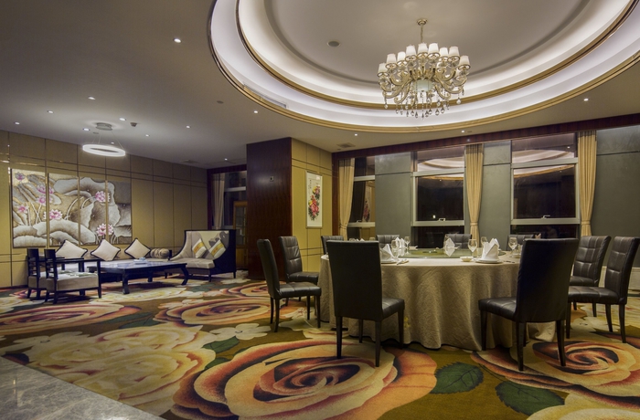 Imagen del bar/restaurante del Hotel Honder International. Foto 5