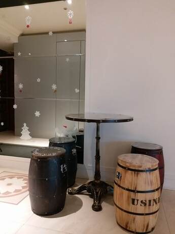 Imagen de los interiores del Hotel Hondow. Foto 15