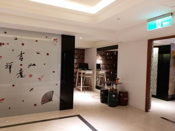 Imagen de los interiores del Hotel Hondow. Foto 17
