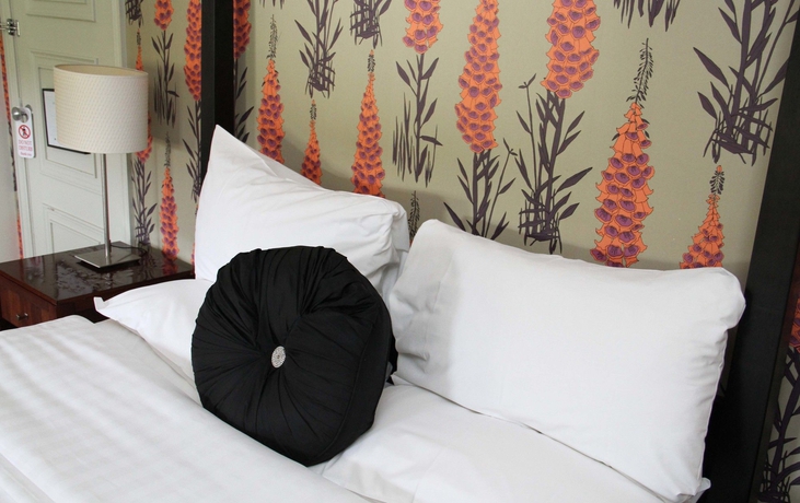 Imagen de la habitación del Hotel Honest Lawyer. Foto 12