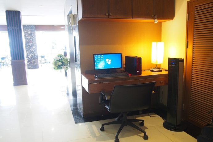 Imagen de los interiores del Hotel Honey Inn. Foto 15