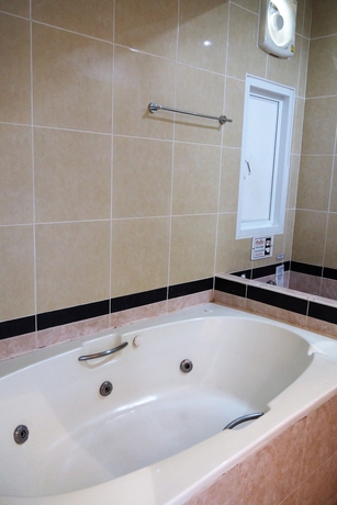 Imagen de la habitación del Hotel Honey Inn, Lam Luk Ka. Foto 10