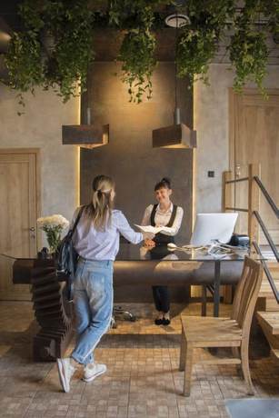 Imagen de los interiores del Hotel Honey bridge. Foto 19