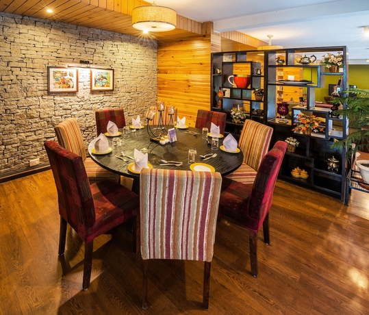 Imagen de los interiores del Hotel Honeymoon Inn Manali. Foto 14