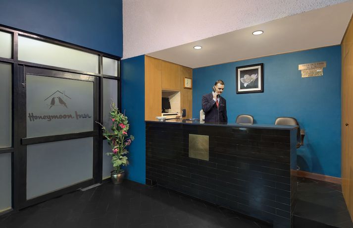 Imagen de los interiores del Hotel Honeymoon Inn, Mussoorie. Foto 18