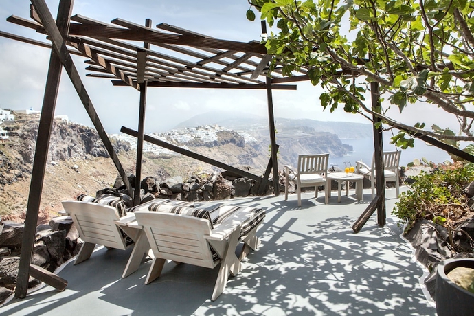 Imagen de la habitación del Hotel Honeymoon Petra Villas. Foto 8