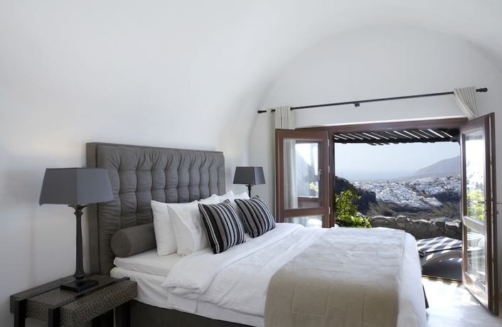 Imagen de la habitación del Hotel Honeymoon Petra Villas. Foto 11