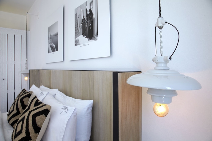 Imagen de la habitación del Hotel Honeymoon Petra Villas. Foto 13