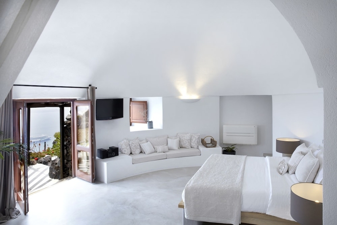 Imagen de la habitación del Hotel Honeymoon Petra Villas. Foto 18