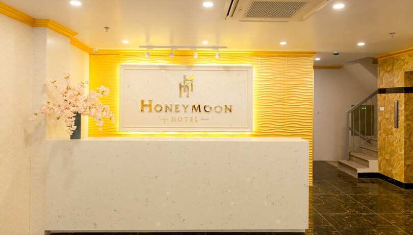 Imagen de los interiores del Hotel Honeymoon and Apartment. Foto 20