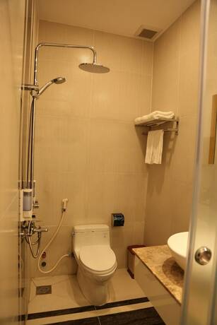 Imagen de la habitación del Hotel Hong Bao Thach. Foto 21
