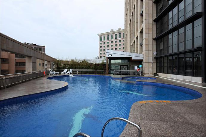 Imagen de la piscina del Hotel Hong Feng Nanshan Shenzhen. Foto 19