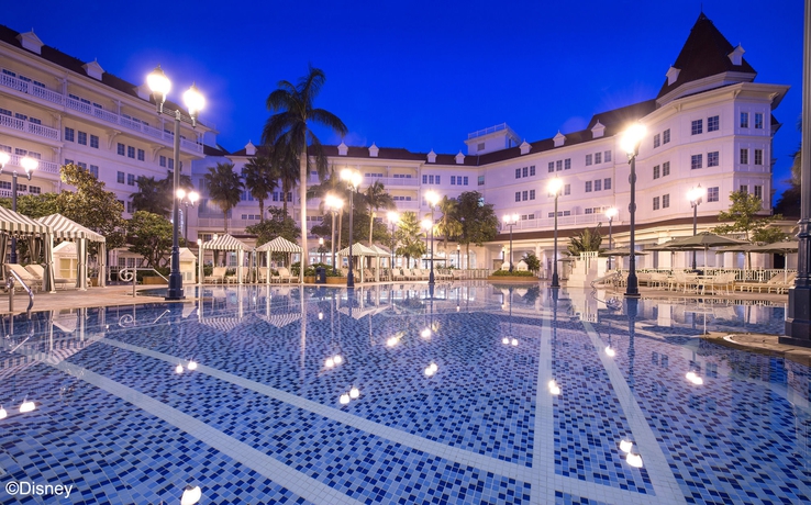 Imagen de la piscina del Hotel Hong Kong Disneyland. Foto 9
