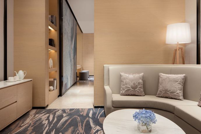 Imagen de la habitación del Hotel Hong Kong Ocean Park Marriott. Foto 15