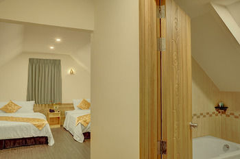 Imagen de los interiores del Hotel Hong Mon Villa. Foto 14