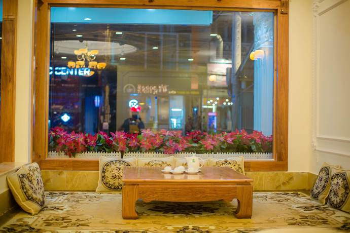 Imagen de los interiores del Hotel Hong Tung. Foto 18