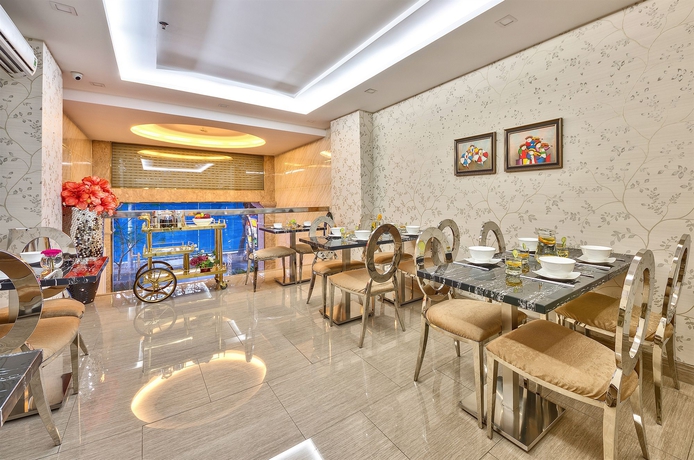 Imagen del bar/restaurante del Hotel Hong Vina. Foto 2