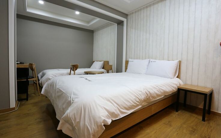Imagen de la habitación del Hotel Hongcheon Alps. Foto 12