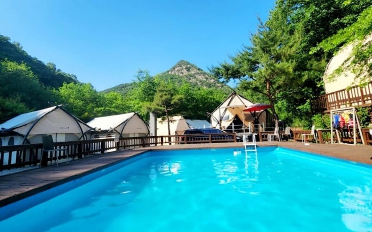 Imagen general del Hotel Hongcheon Coco Vivaldi Glamping Caravan. Foto 4