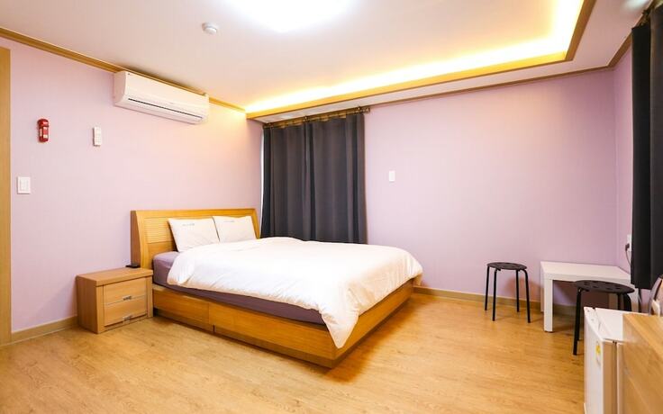 Imagen de la habitación del Hotel Hongcheon Garisan Deuo Motel. Foto 16