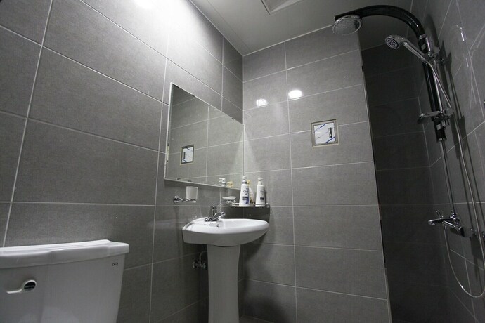 Imagen de la habitación del Hotel Hongcheon Hwayanggang. Foto 18