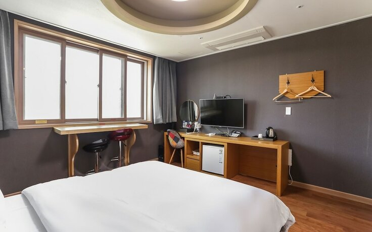 Imagen de la habitación del Hotel Hongcheon Hwayanggang. Foto 21