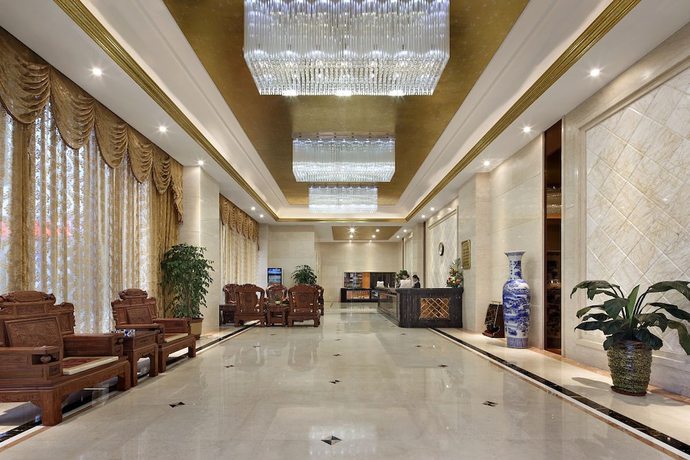 Imagen de los interiores del Hotel Honglilai Shenzhen. Foto 17