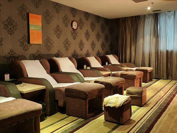 Imagen de los interiores del Hotel Hongluyuan Ningjiang Grand. Foto 6