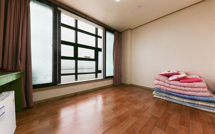 Imagen de la habitación del Hotel Hongsung Dongyang. Foto 13