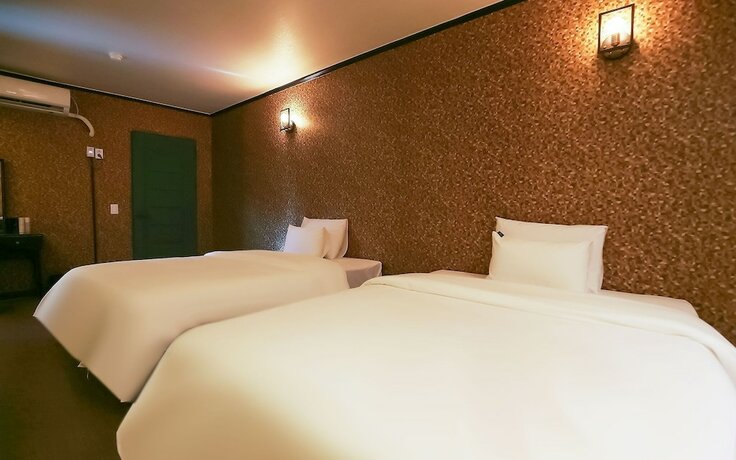 Imagen general del Hotel Hongsung H. Foto 8