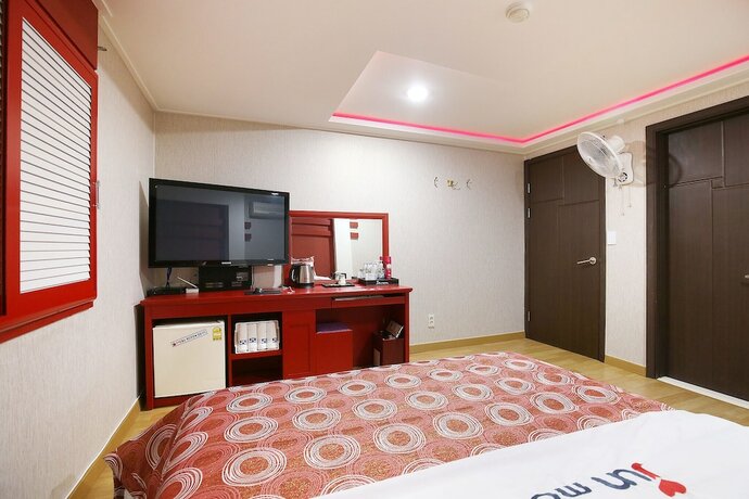 Imagen general del Hotel Hongsung Jun. Foto 4