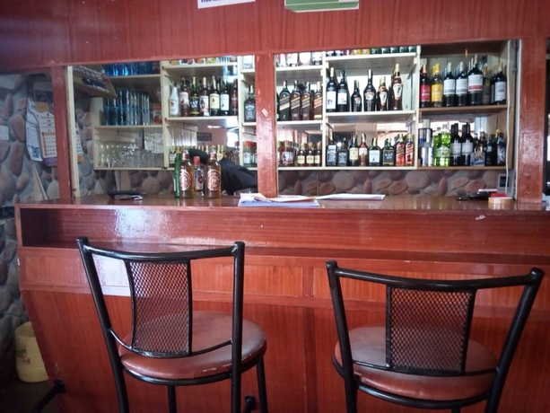 Imagen del bar/restaurante del Hotel Honi Resort. Foto 9