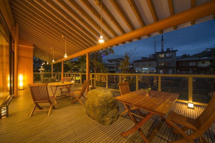 Imagen de los interiores del Hotel Honjin Hiranoya Bekkan. Foto 8