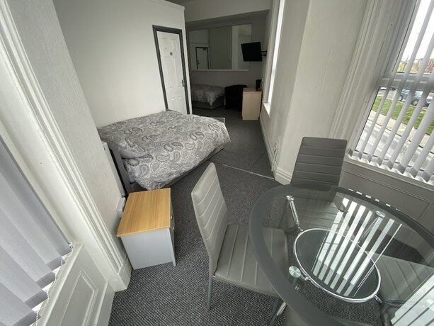Imagen de la habitación del Hotel Honley. Foto 16