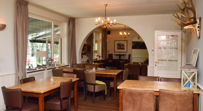 Imagen del bar/restaurante del Hotel Hoog Soeren. Foto 2