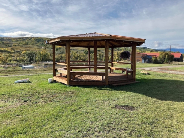 Imagen de los exteriores del Hotel Hooks Hideaway Motel. Foto 16