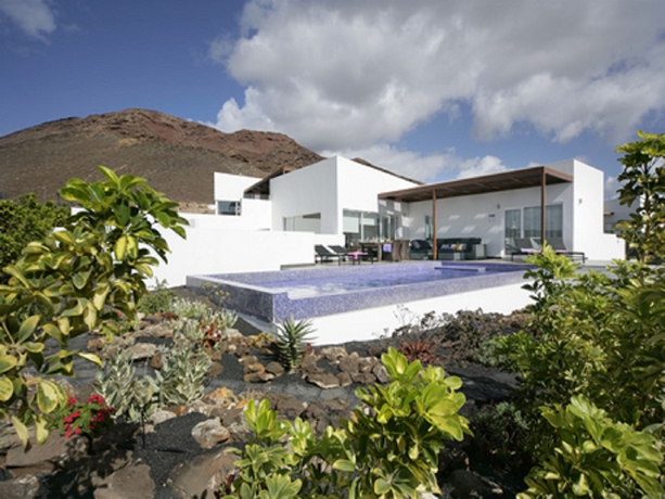 Imagen de los exteriores del Hotel Hoopoe Villas Lanzarote. Foto 4